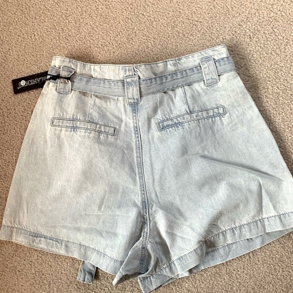 NWT BlankNYC Inside Friend Paperbag Denim High Waist Jean Shorts Women Size 29 - Picture 2 of 6